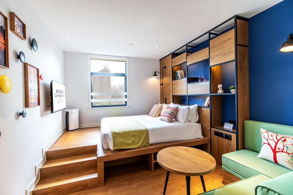 Standard Room, 1 Queen Bed