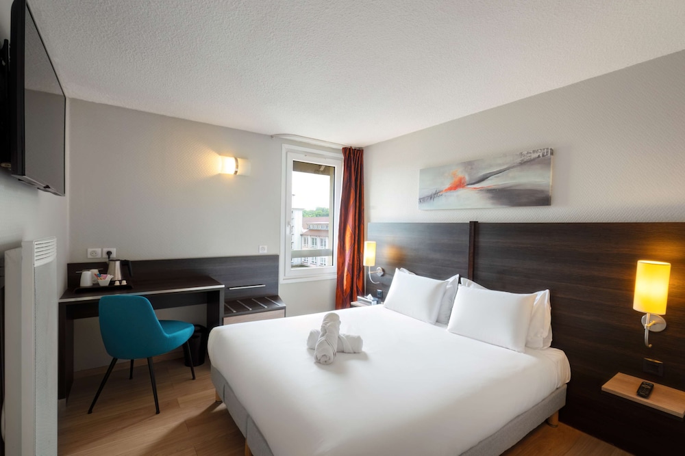 Standard Room, Multiple Beds - Photo 2