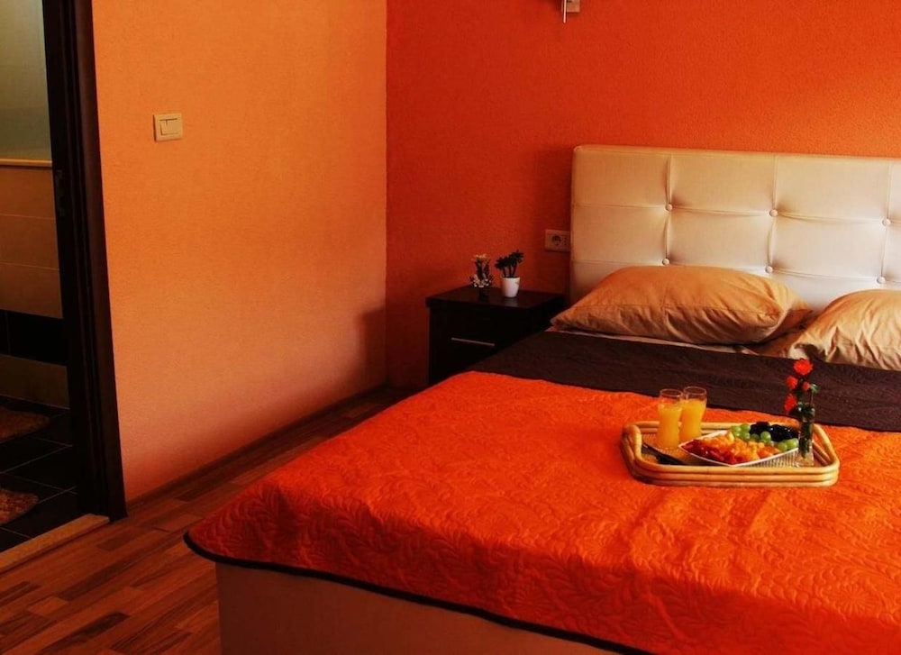 Apartment, 1 Bedroom, Balcony - Photo 2