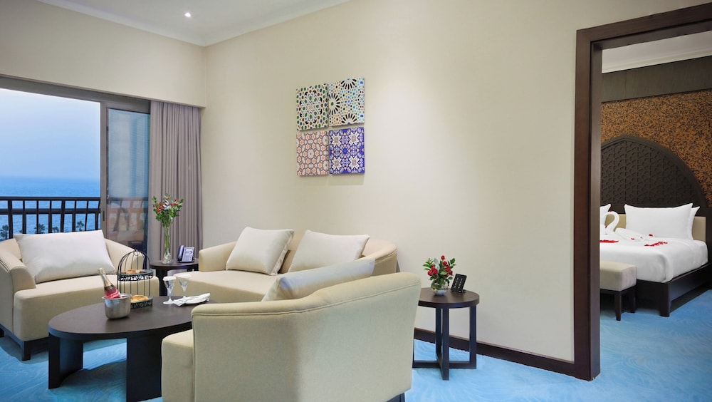 Bridal Suite - Photo 5