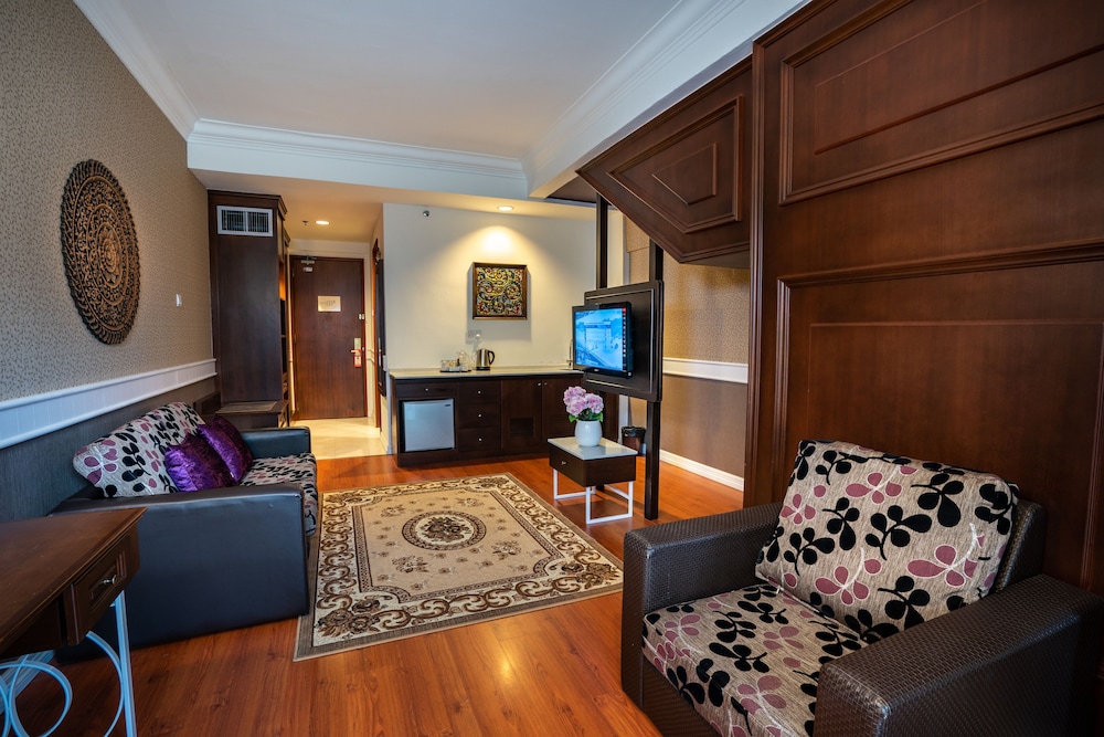 Duplex Suite - Photo 4