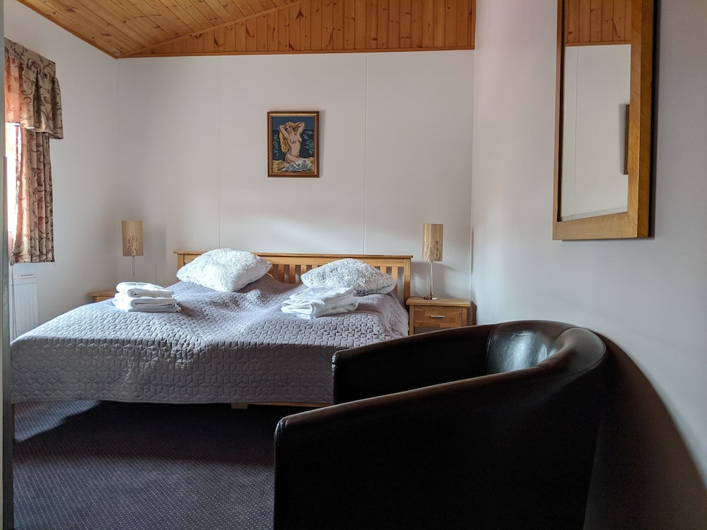 Panoramic House, Multiple Bedrooms, Patio, Mountain View
