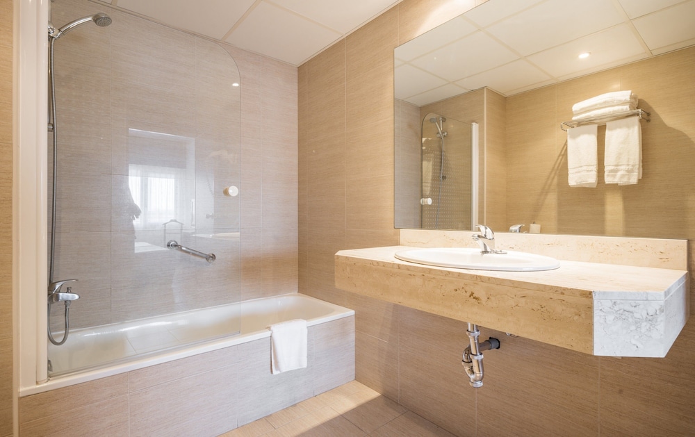 Double Room - Photo 5