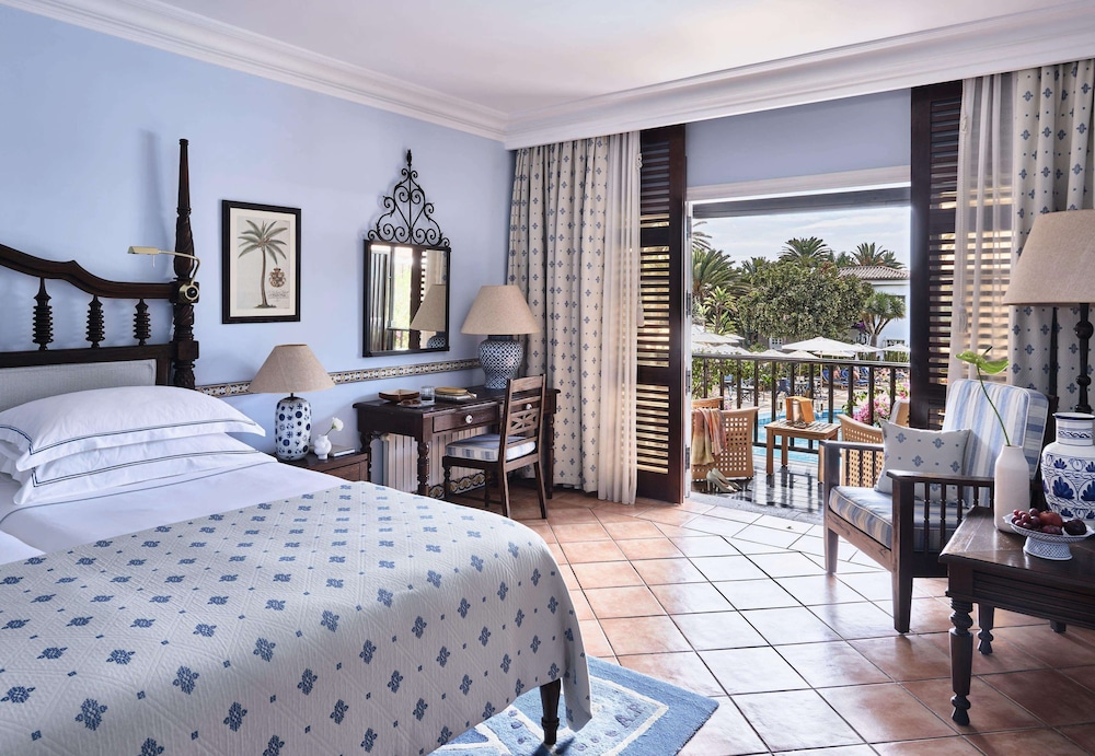 Deluxe Double Room, Pool View