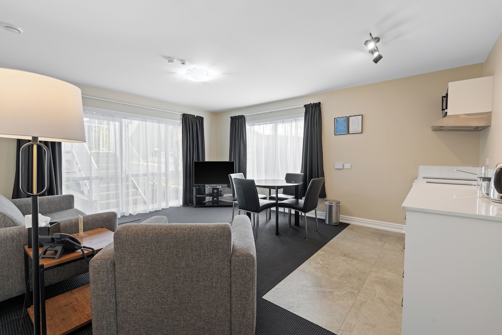 Executive Apartment, 2 Bedrooms, Mountain View, Mezzanine