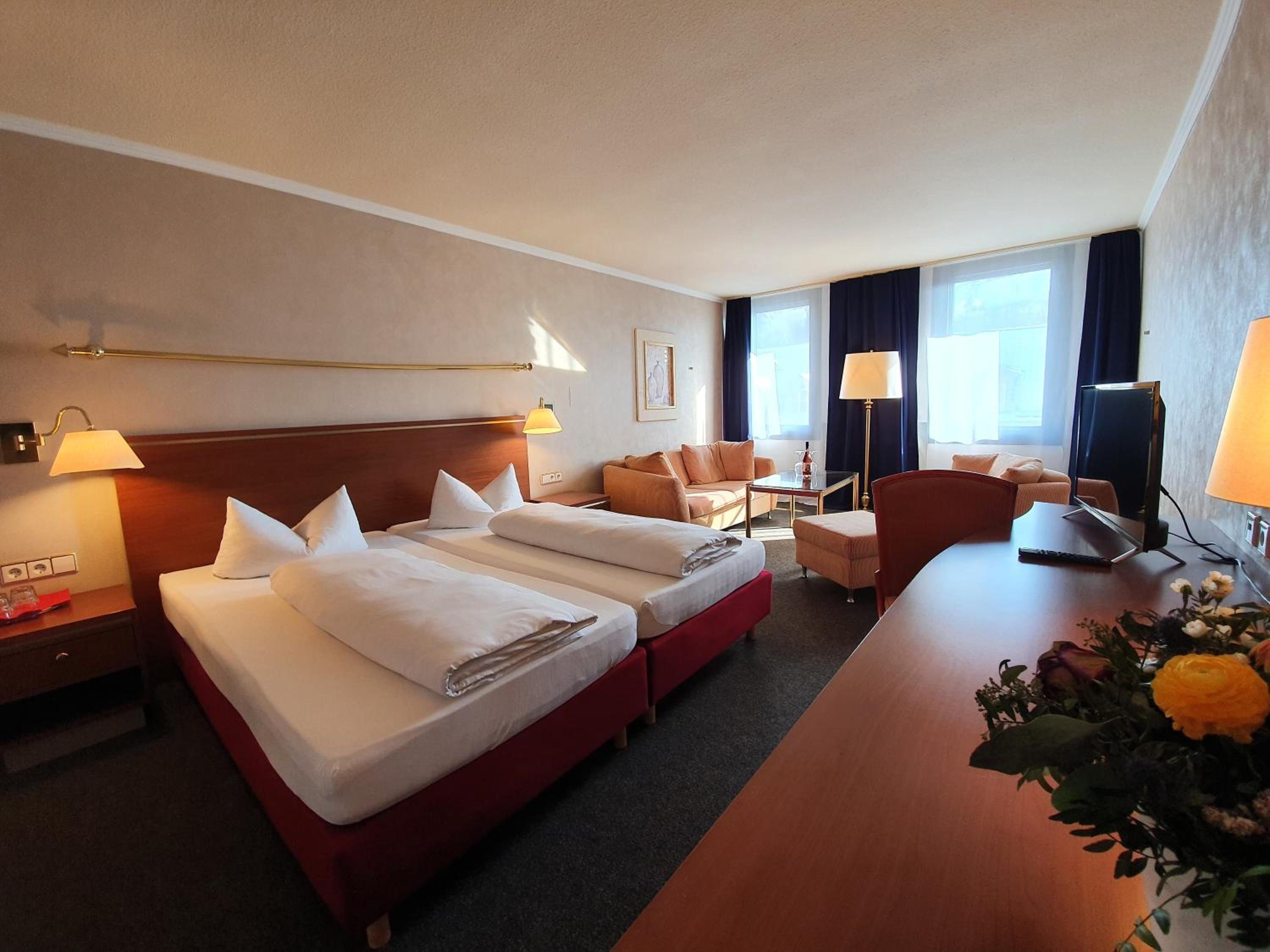 Superior King Room photo 2