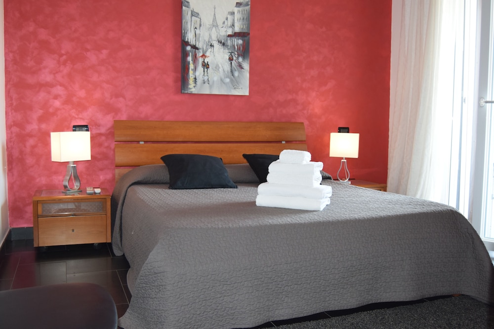 Deluxe Double Room photo 2