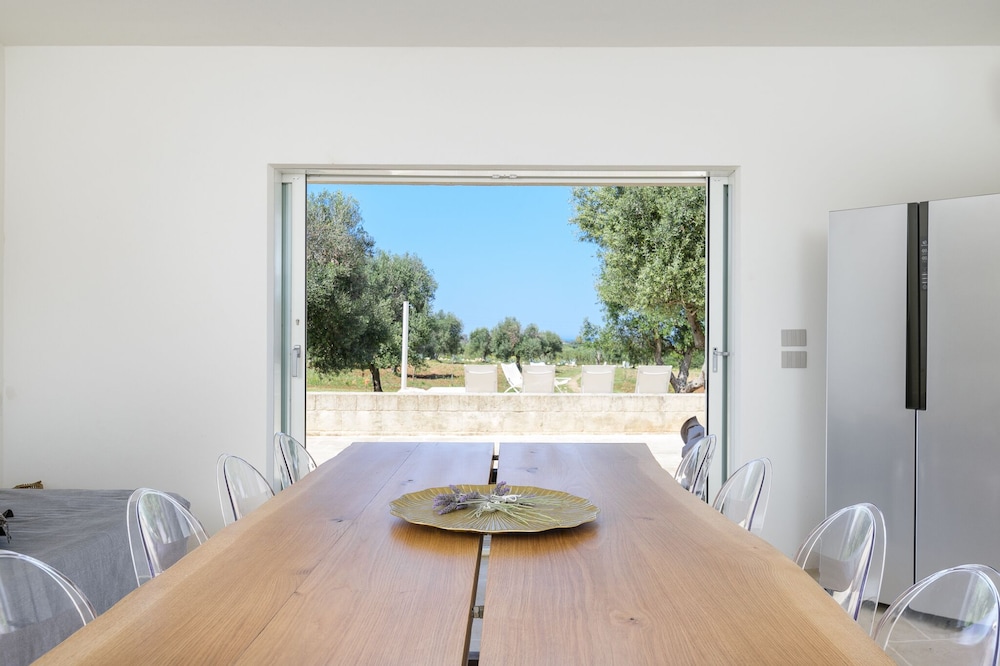 Basic Villa photo 3