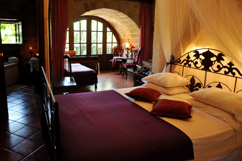 Superior Suite (Queen’s Chamber) photo 1