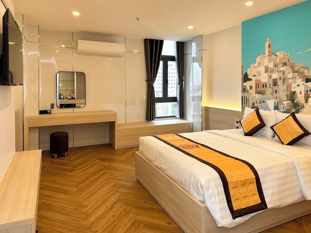 Deluxe Suite photo 2