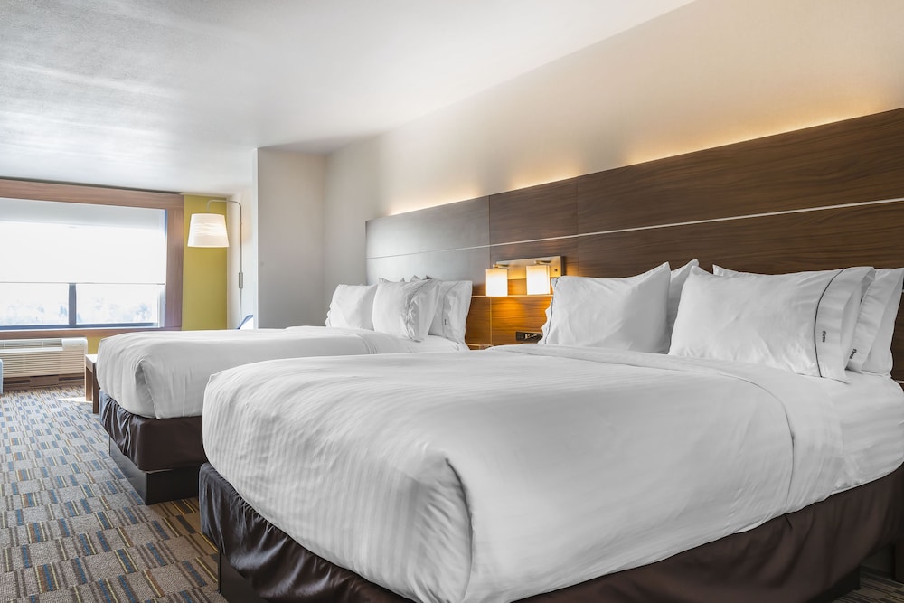 Holiday Inn Express & Suites Clarion by IHG, Photo 3