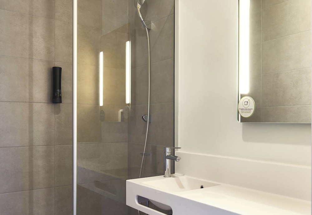 Superior Double Room - Photo 8