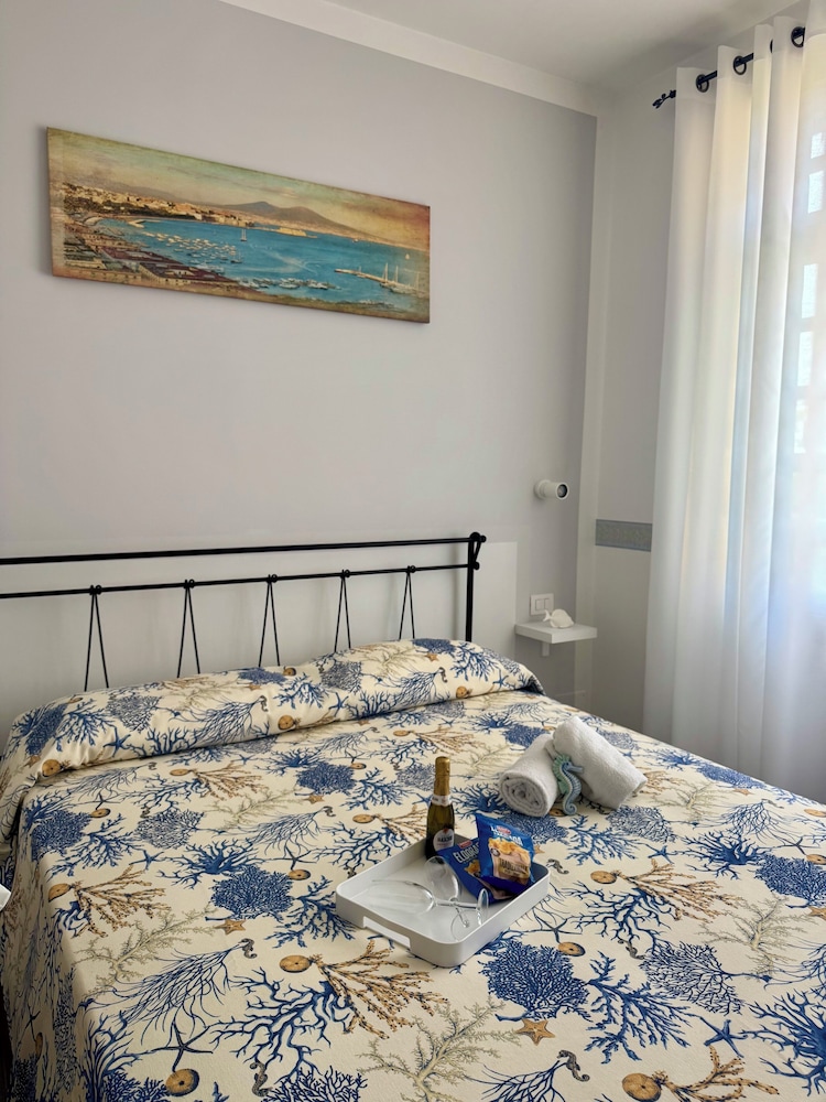 Basic Double or Twin Room, Garden View