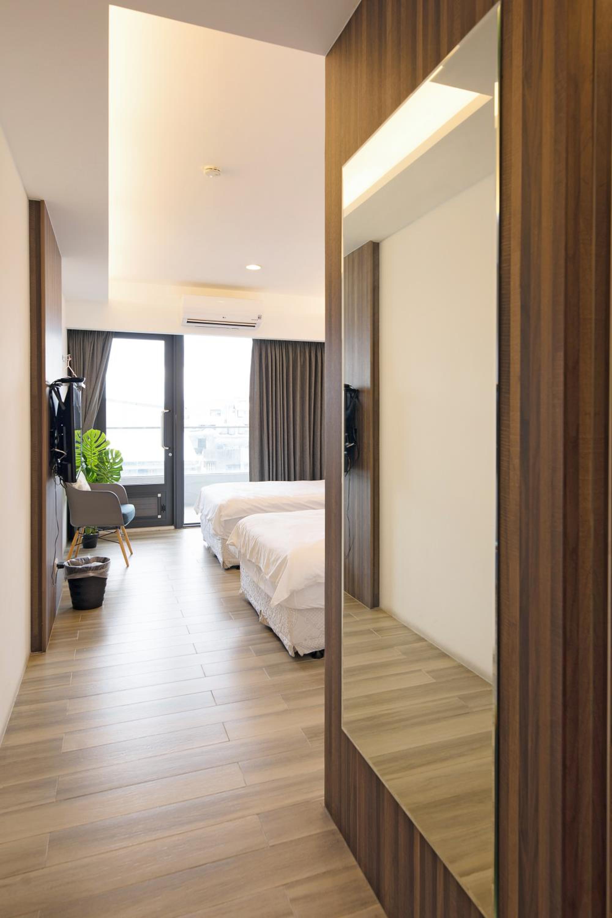 Twin Room with Balcony photo 3