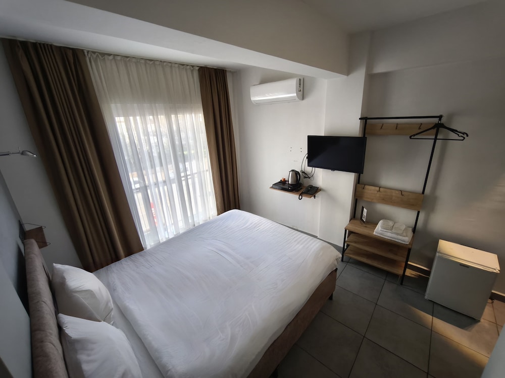 Standard Room - Photo 2