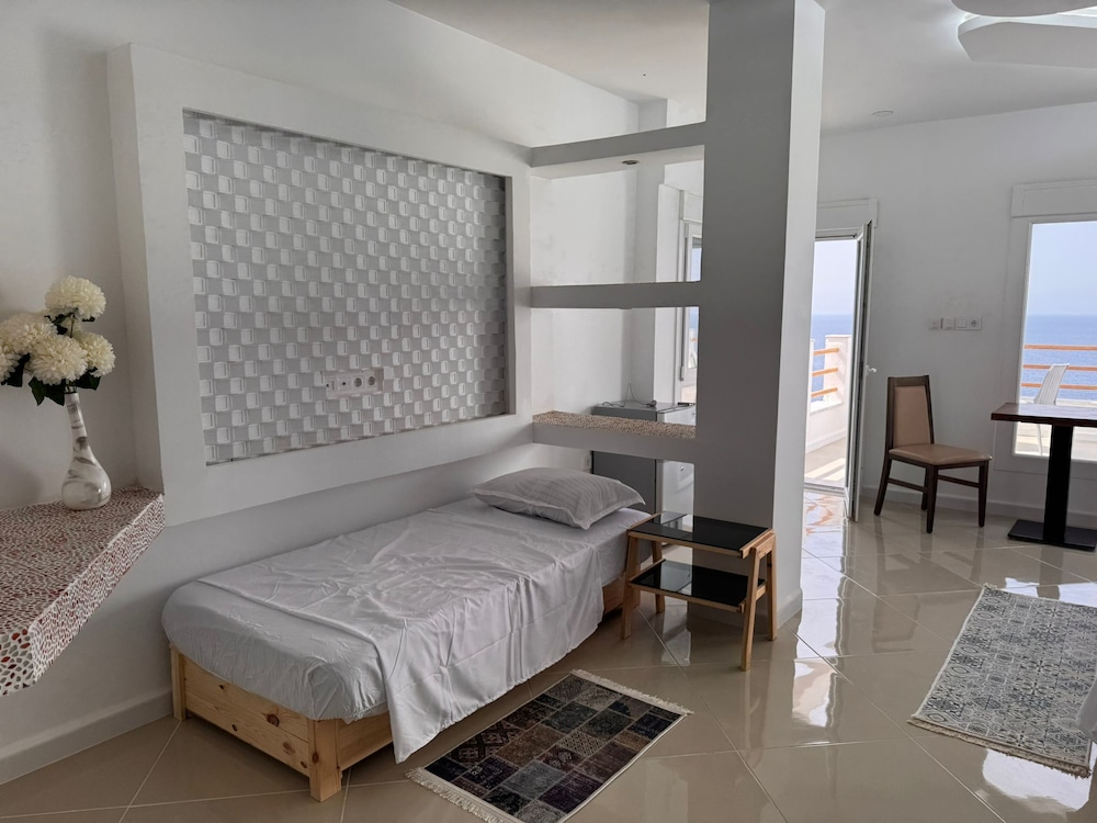 Elite Apartment, Multiple Beds, Balcony, Ocean View photo 2