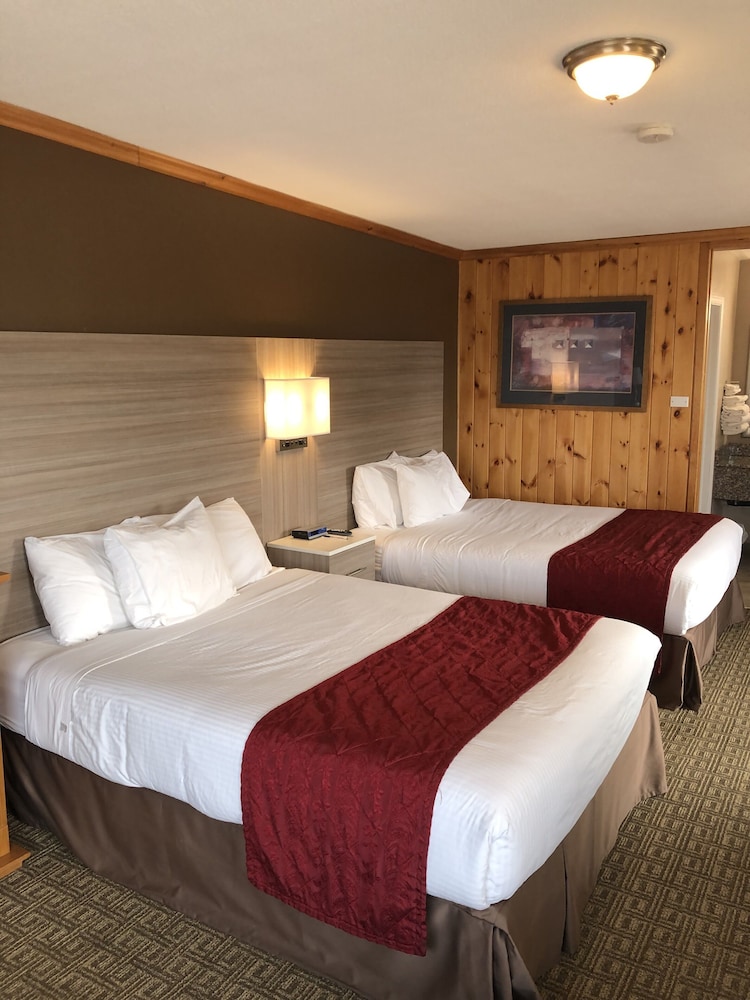 Suite, 2 Queen Beds - Photo 4