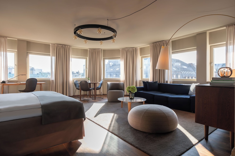 Suite (Panorama)