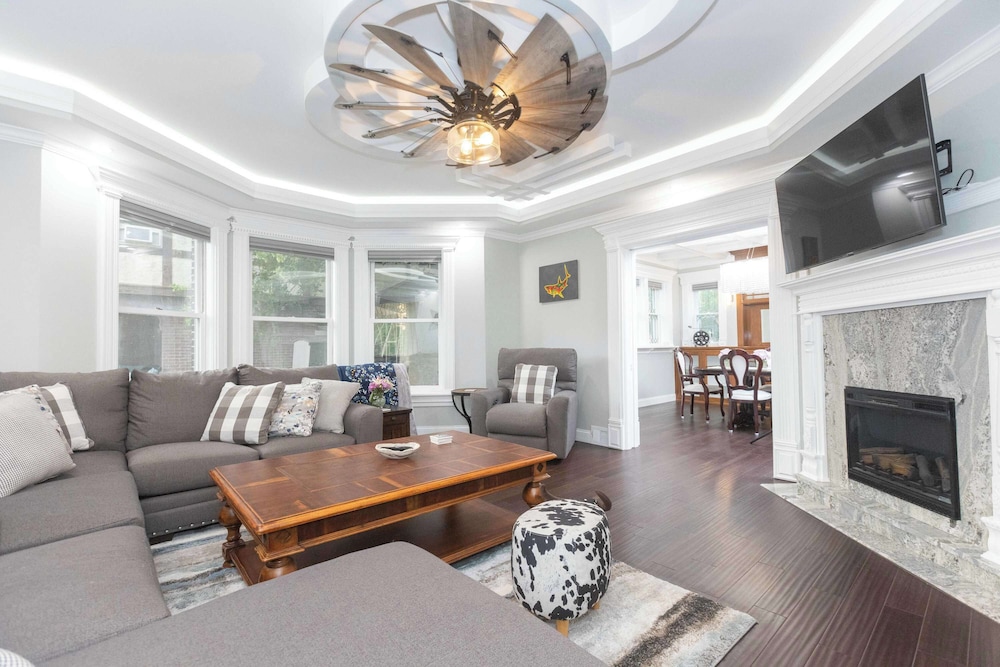 House, Multiple Beds, Patio, Garden View (The Main Event)