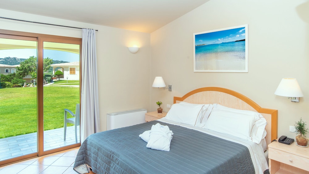 Classic Twin Room, 1 Double or 2 Twin Beds, Garden View photo 1