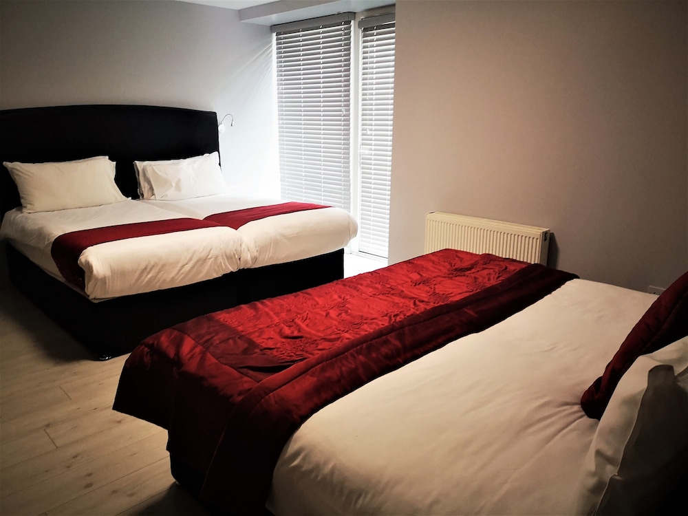 Family Apartment, 1 Bedroom photo 2