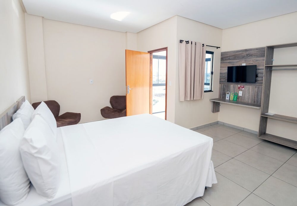 Premium Room, 1 Queen Bed - Photo 1