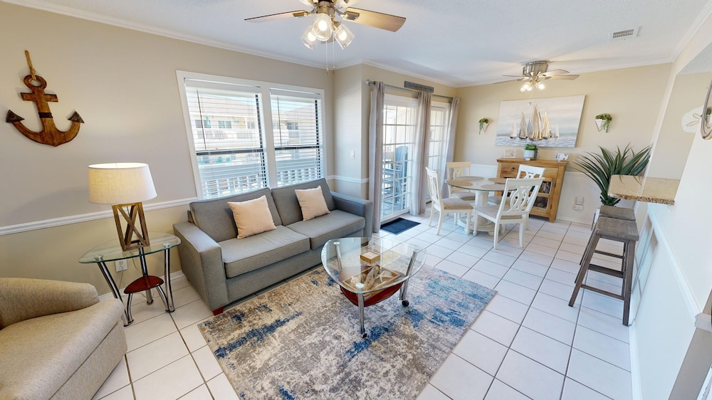 Condo, 1 Bedroom