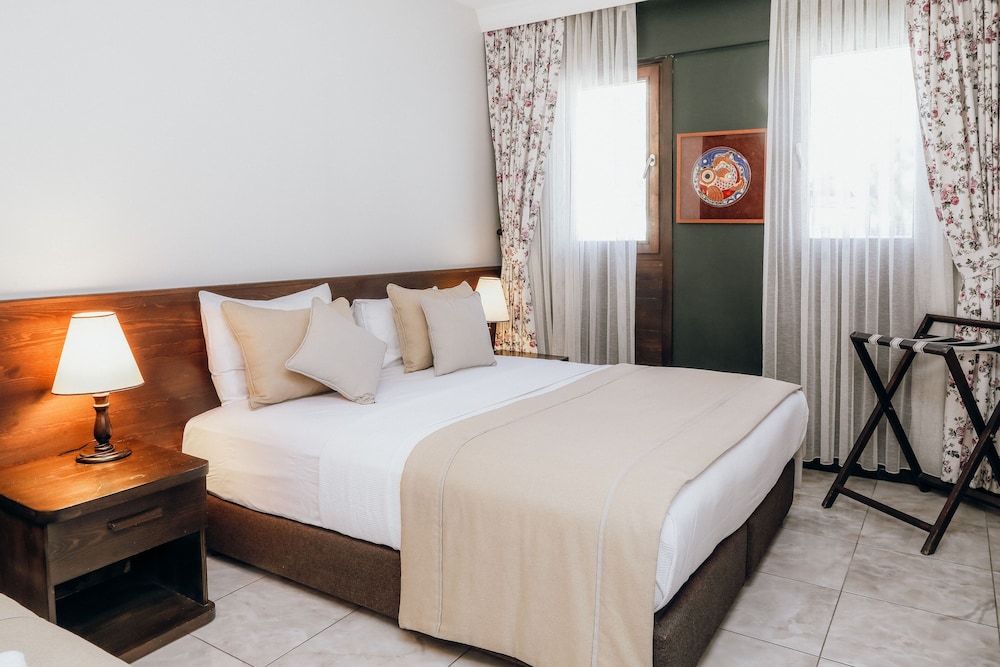 Deluxe Quadruple Room, 2 Bedrooms photo 1