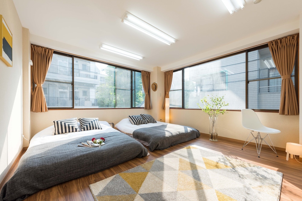 Apartment photo 1