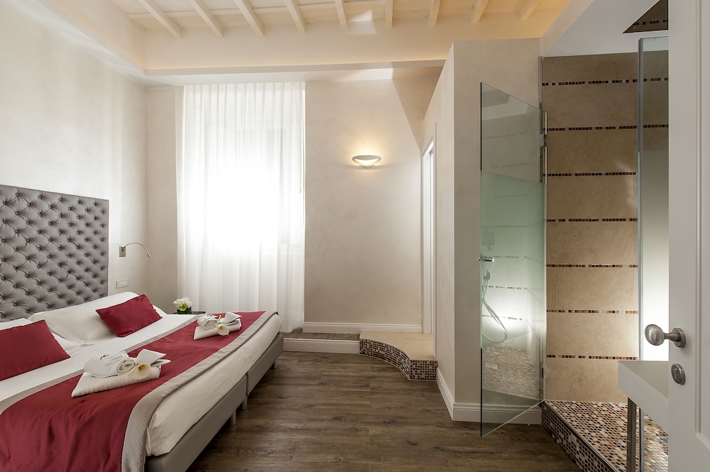 Double or Twin Room photo 3