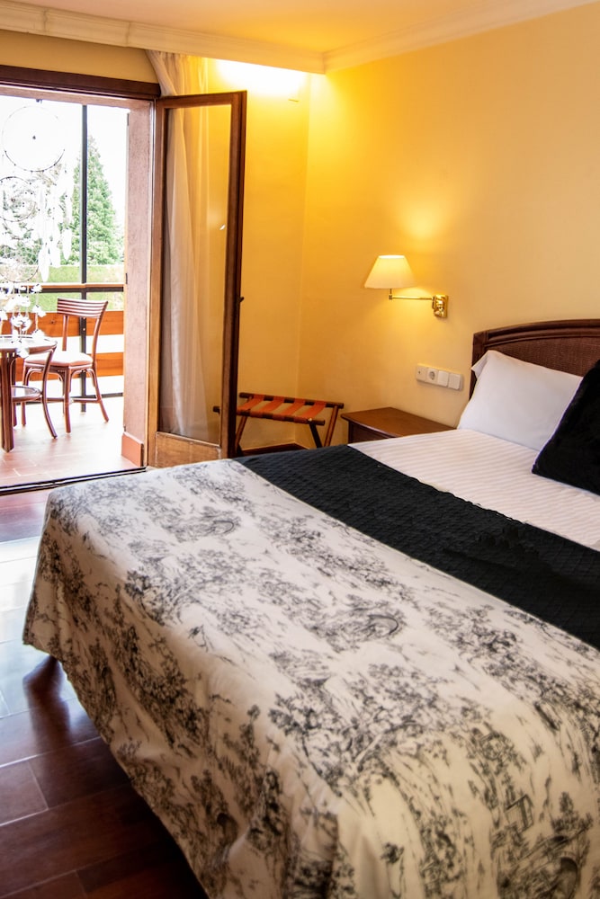 Standard Double Room, 1 Double or 2 Twin Beds photo 3