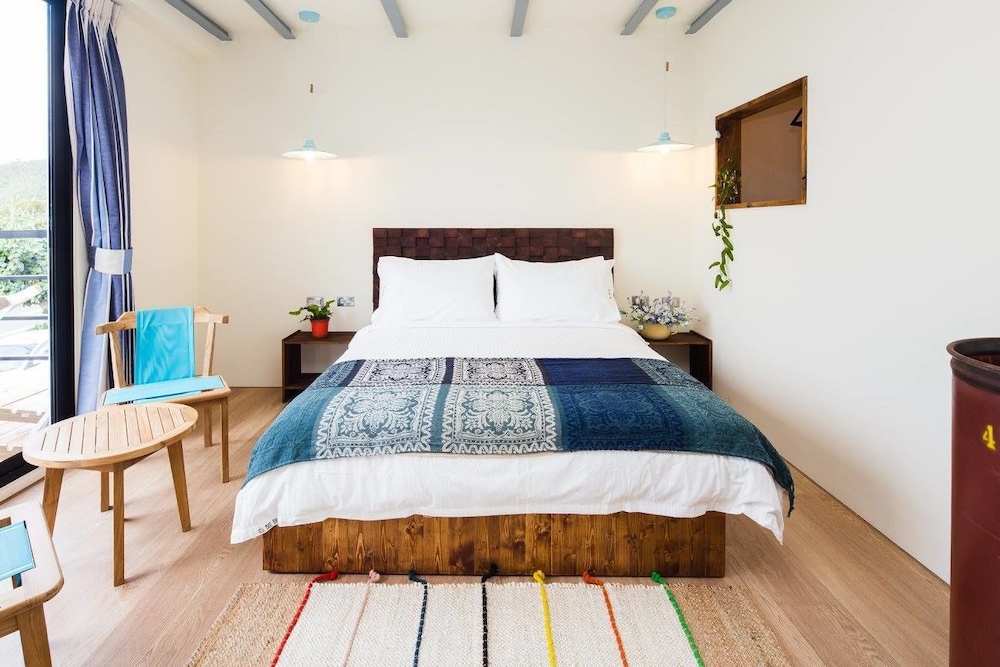 Deluxe Double Room, Balcony, Beach View (201) photo 3