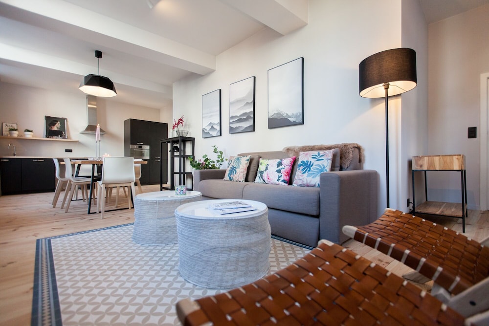Basic Apartment photo 1