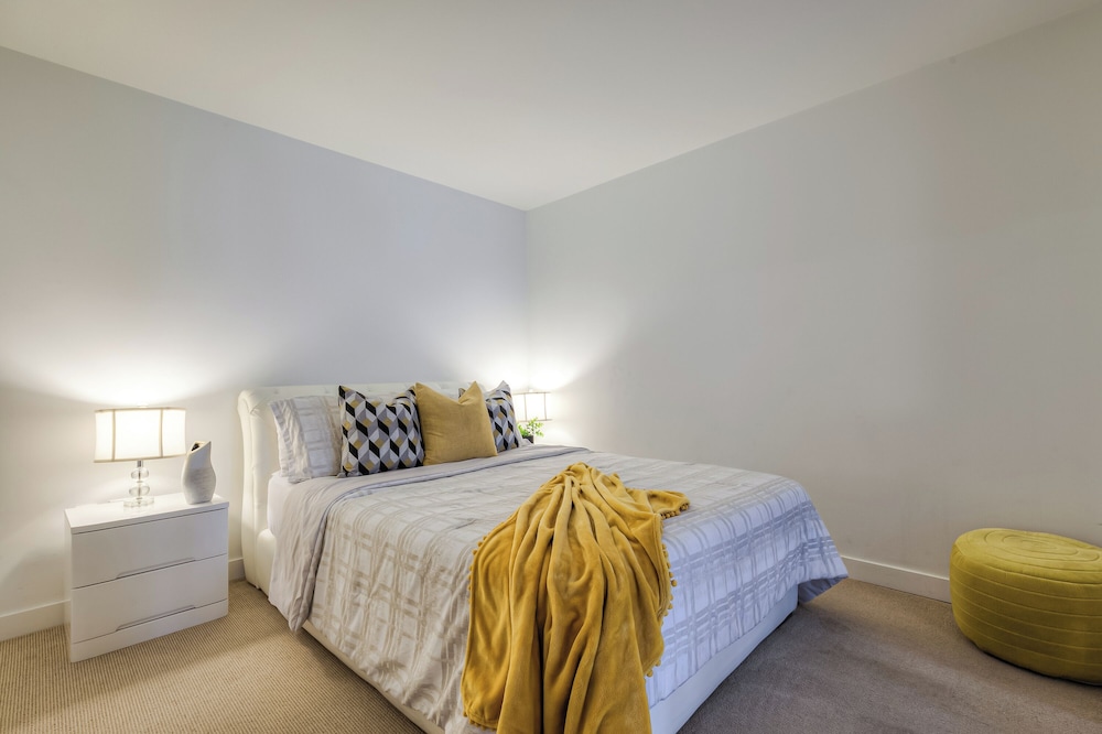 Grand Loft