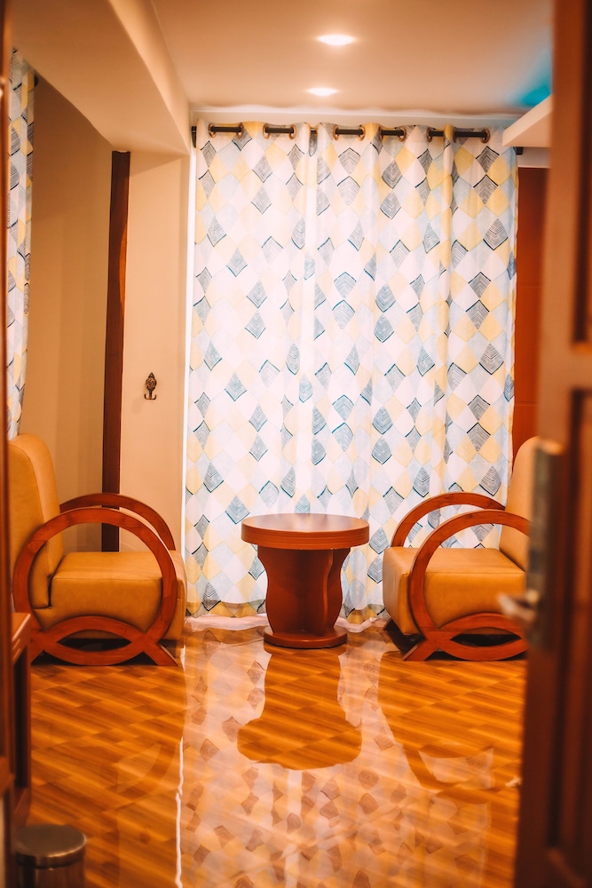 Executive Suite photo 3