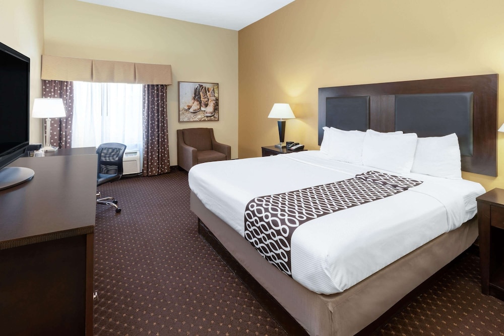 Room, 1 King Bed, Non Smoking - Photo 1