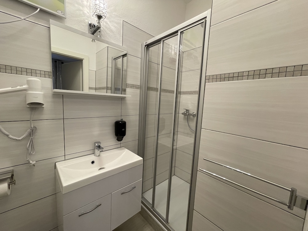 Standard Single Room photo 3