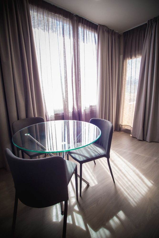 Studio, Balcony (Triple) - Photo 4