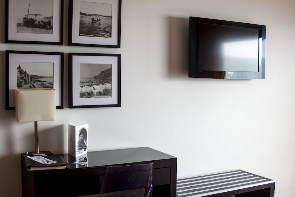 Standard Double or Twin Room - Photo 4