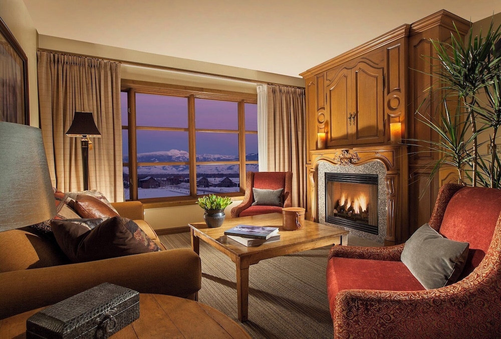 Superior Suite, Multiple Beds (Two Bedroom Residence) photo 1