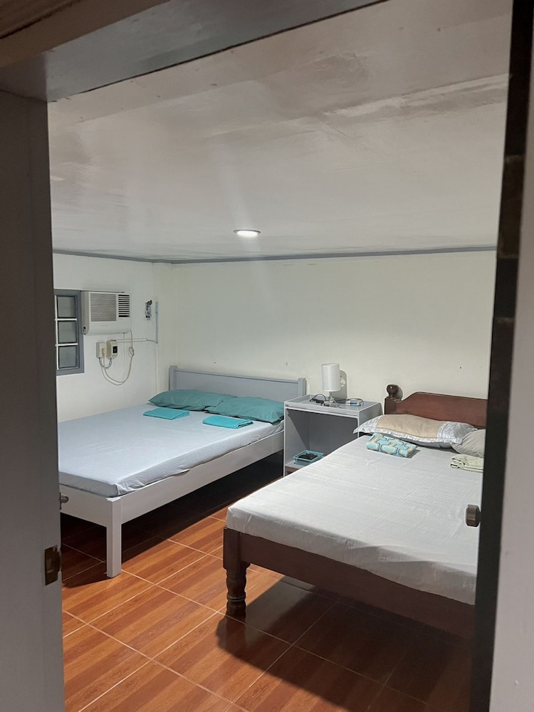 Signature Twin Room photo 1