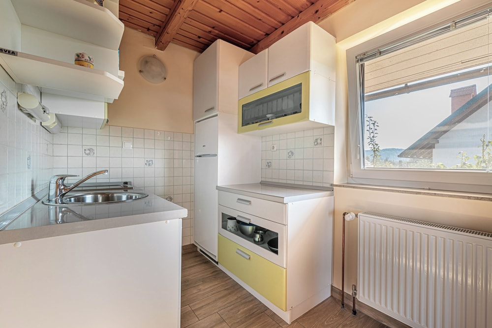 Family House, Multiple Bedrooms, Mountainside (Vineyard Cottage Urban) photo 3
