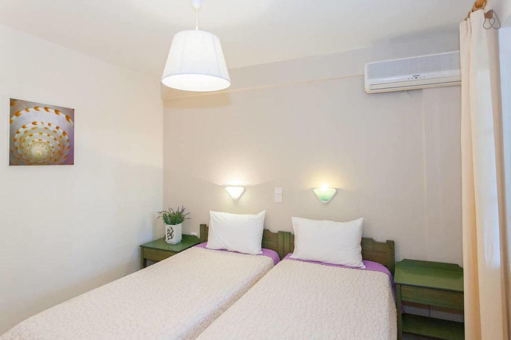 Apartment, Ground Floor (No. 6) photo 1