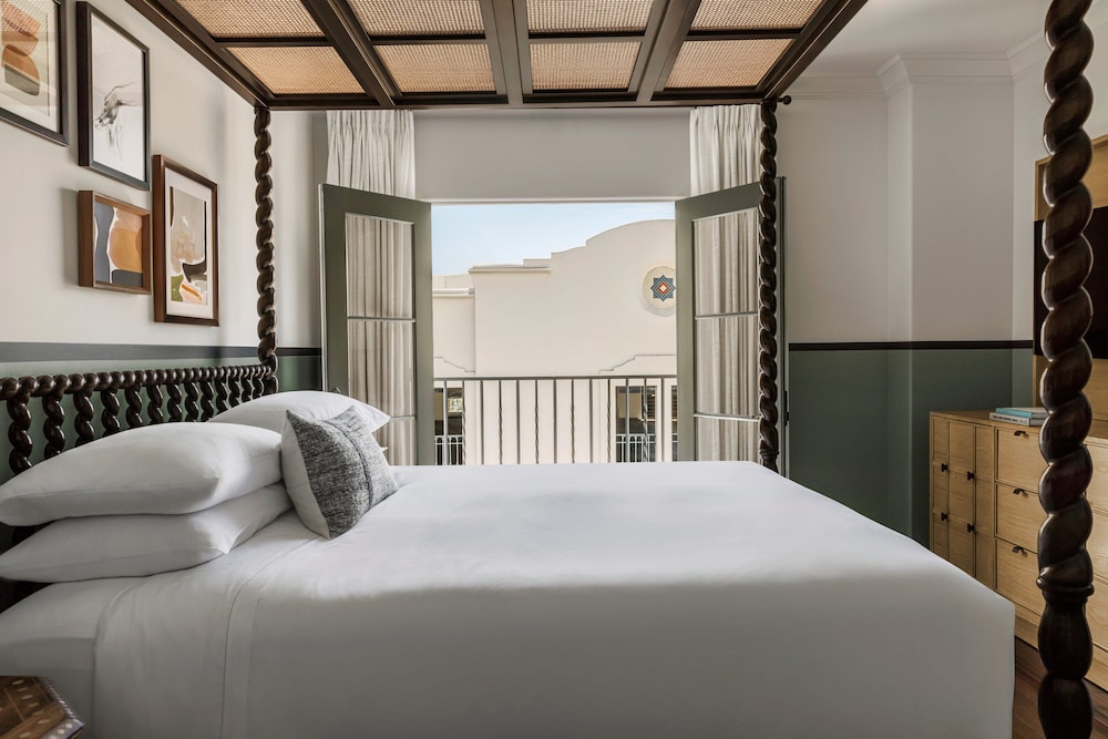 Room, 1 King Bed, Balcony (Juliet Balcony) - Photo 4
