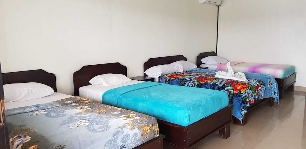 Family Room, 2 Bedrooms, Balcony, River View photo 1