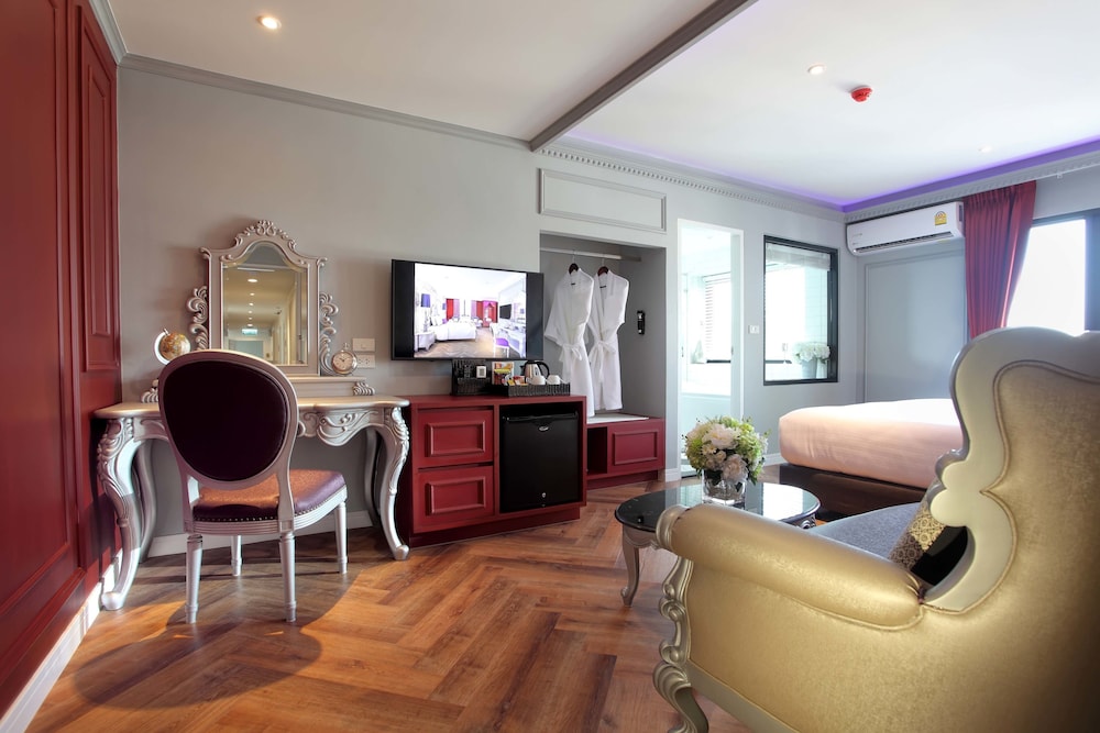 Premier Double Room, Jetted Tub (Street View) photo 3