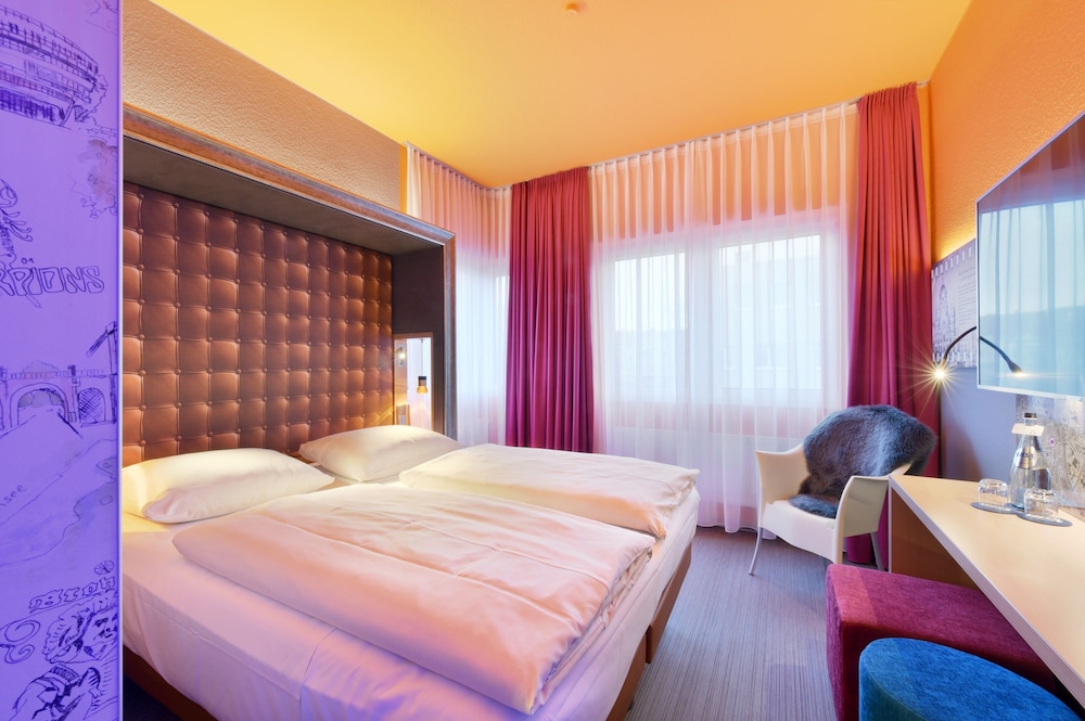 Design Double Room, 1 King Bed photo 2