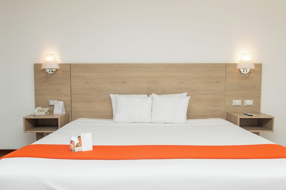 Superior Room, 1 King Bed - Photo 4