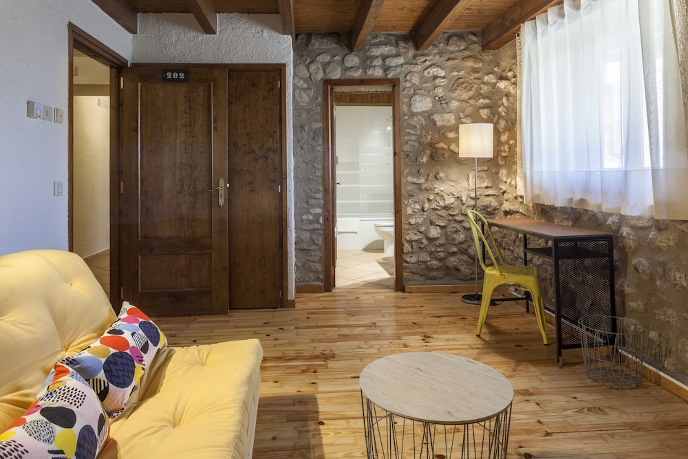 Standard Duplex, 1 Bedroom, Courtyard View photo 3