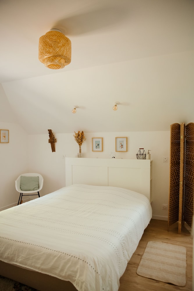 Comfort Room, 1 Queen Bed